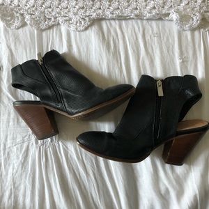 Gorgeous Dolce Vita booties